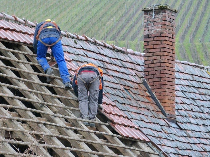Summer Maintenance for Roofs
